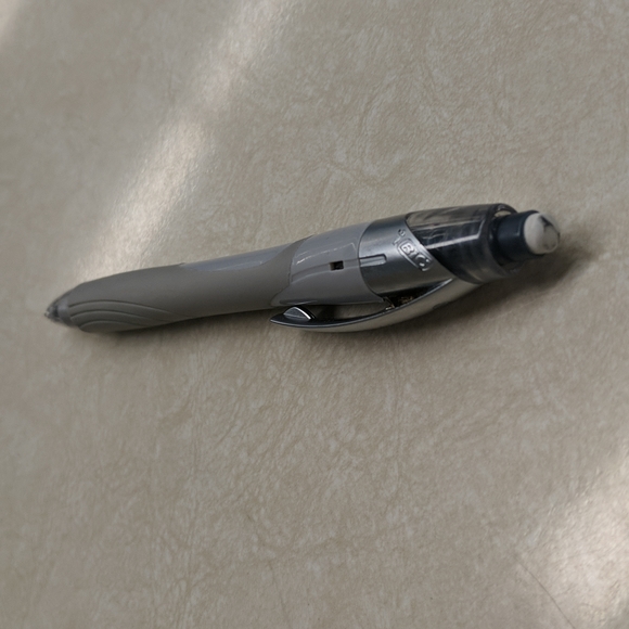 Pen - Picture 2 of 3